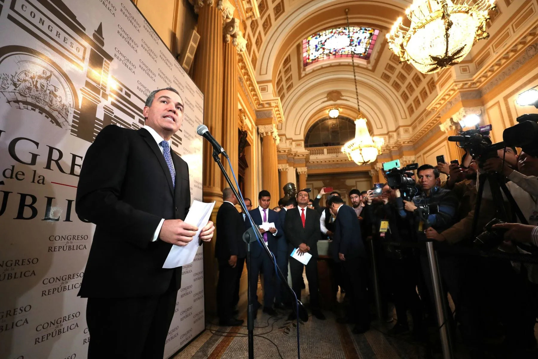 Del Solar solicitó al Congreso sesión para sustentar cuestión de confianza