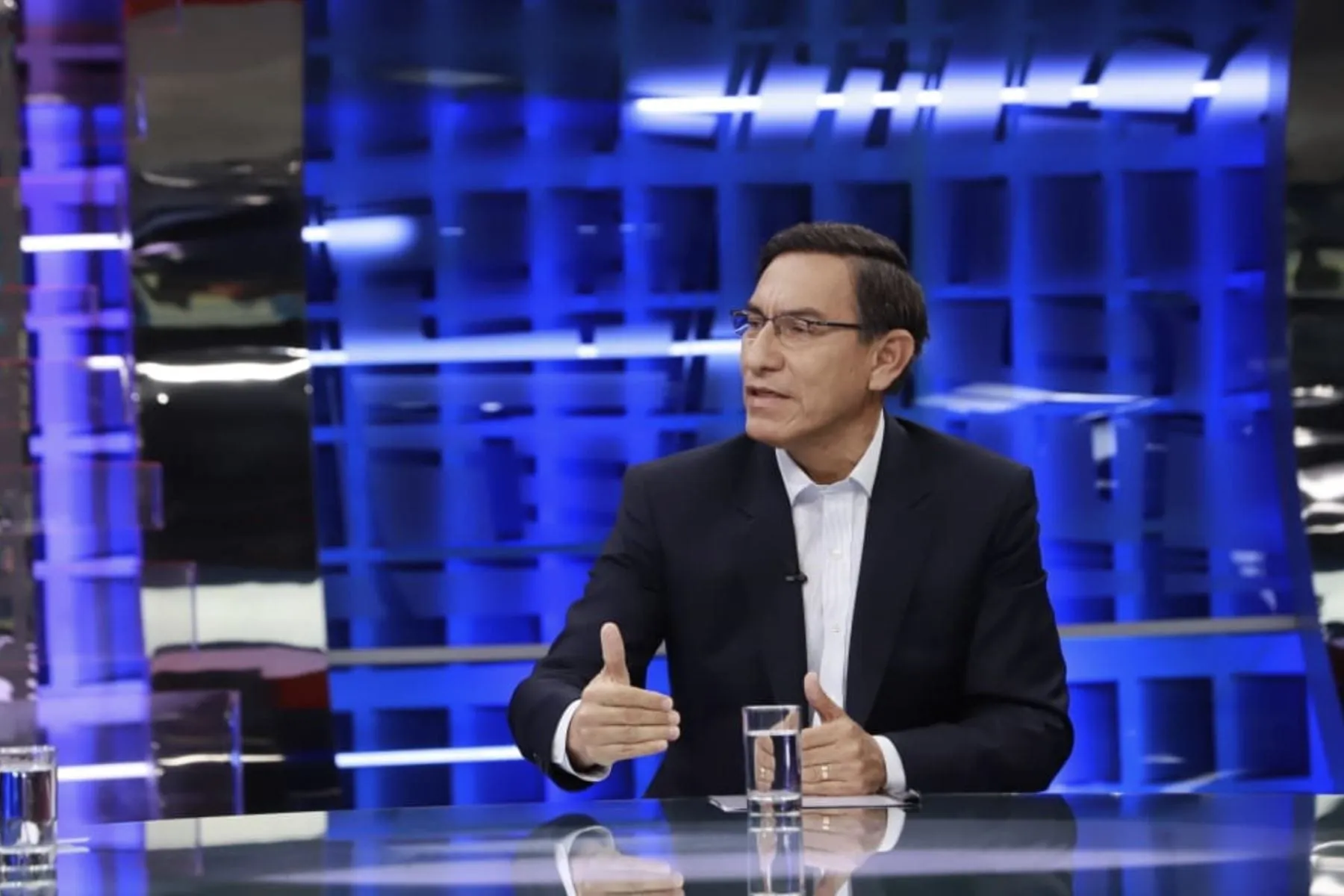 Vizcarra: Si hoy no se acepta debatir cuestión de confianza, se disuelve el Congreso