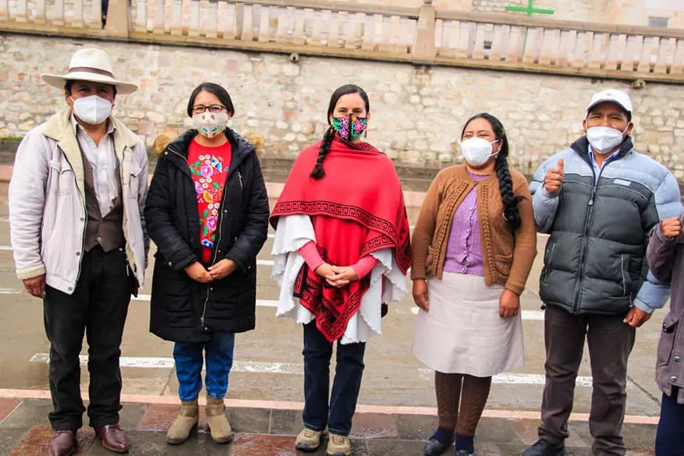 Verónika Mendoza dice que esta Constitución ha permitido esta crisis sanitaria y por eso hay que cambiarla