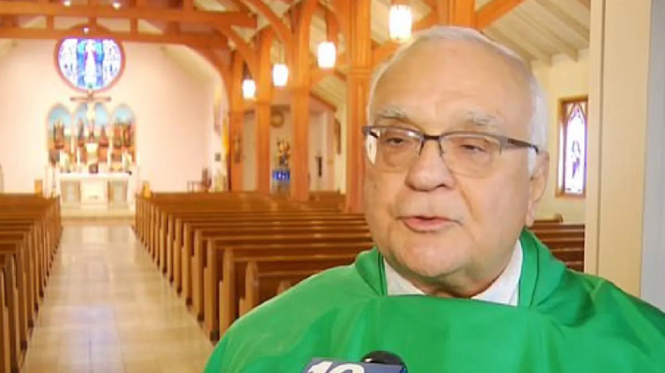 "No mata a nadie": Sacerdote dice que el aborto es peor que la pedofilia