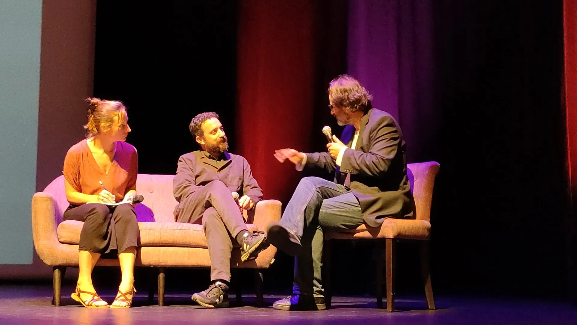 Pablo Larraín desafía los límites, reflexiona sobre la impunidad en la historia y es homenajeado en Biarritz