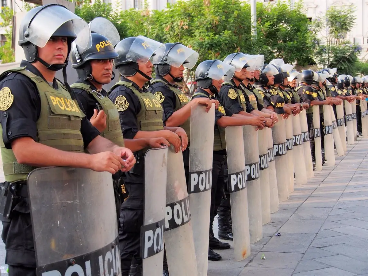 El Congreso de Perú declara el estado de emergencia en la Policía para combatir las altas tasas de criminalidad