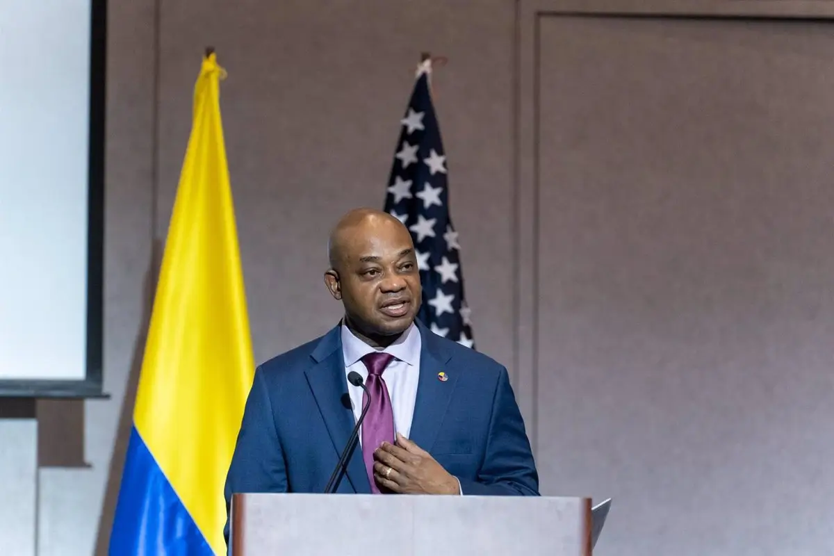 El exministro Murillo anuncia su candidatura a las presidenciales de Colombia: “No soy el candidato de ningún político”