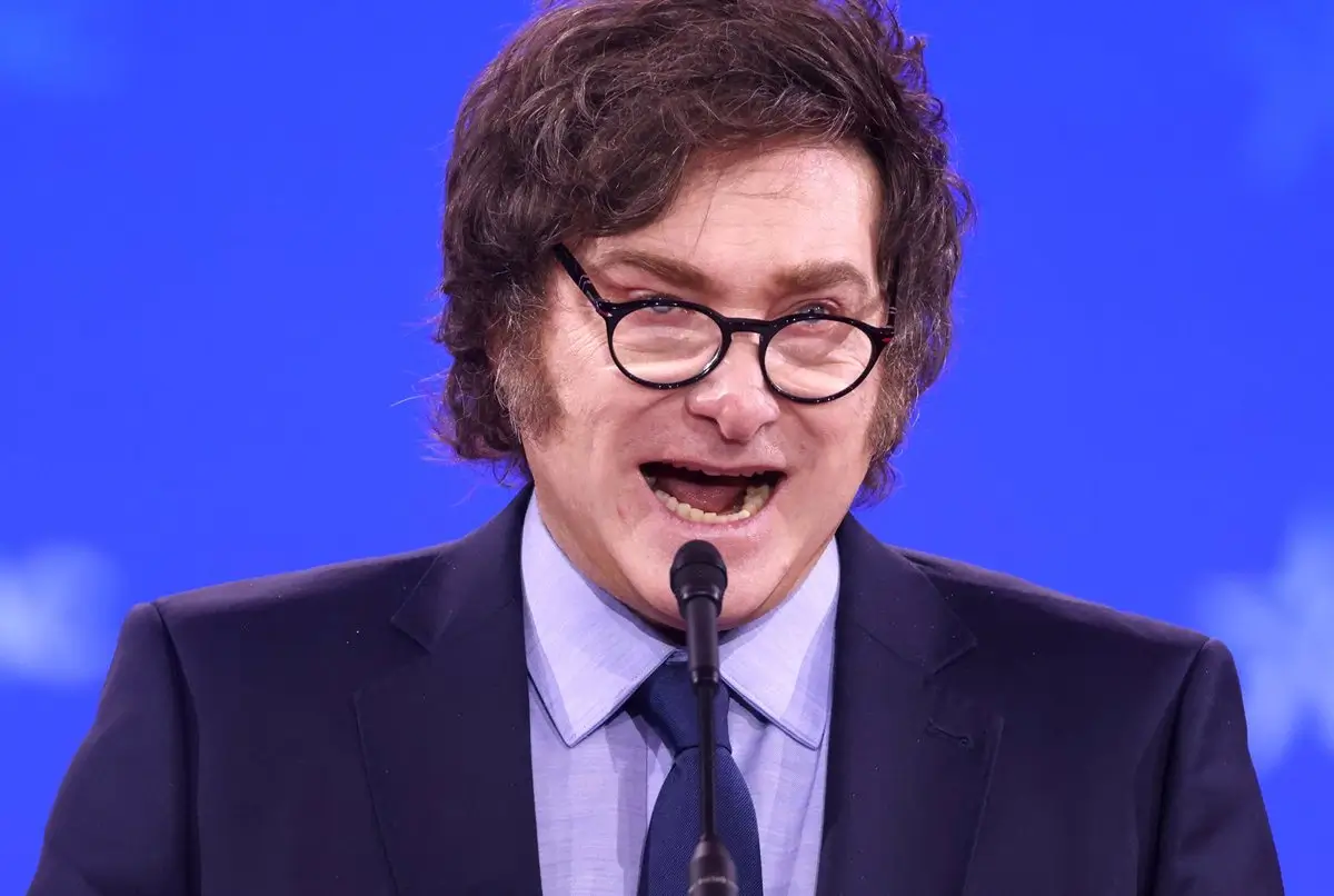 Milei carga contra los conservadores por su “traición” por contratar al español Gutiérrez-Rubí