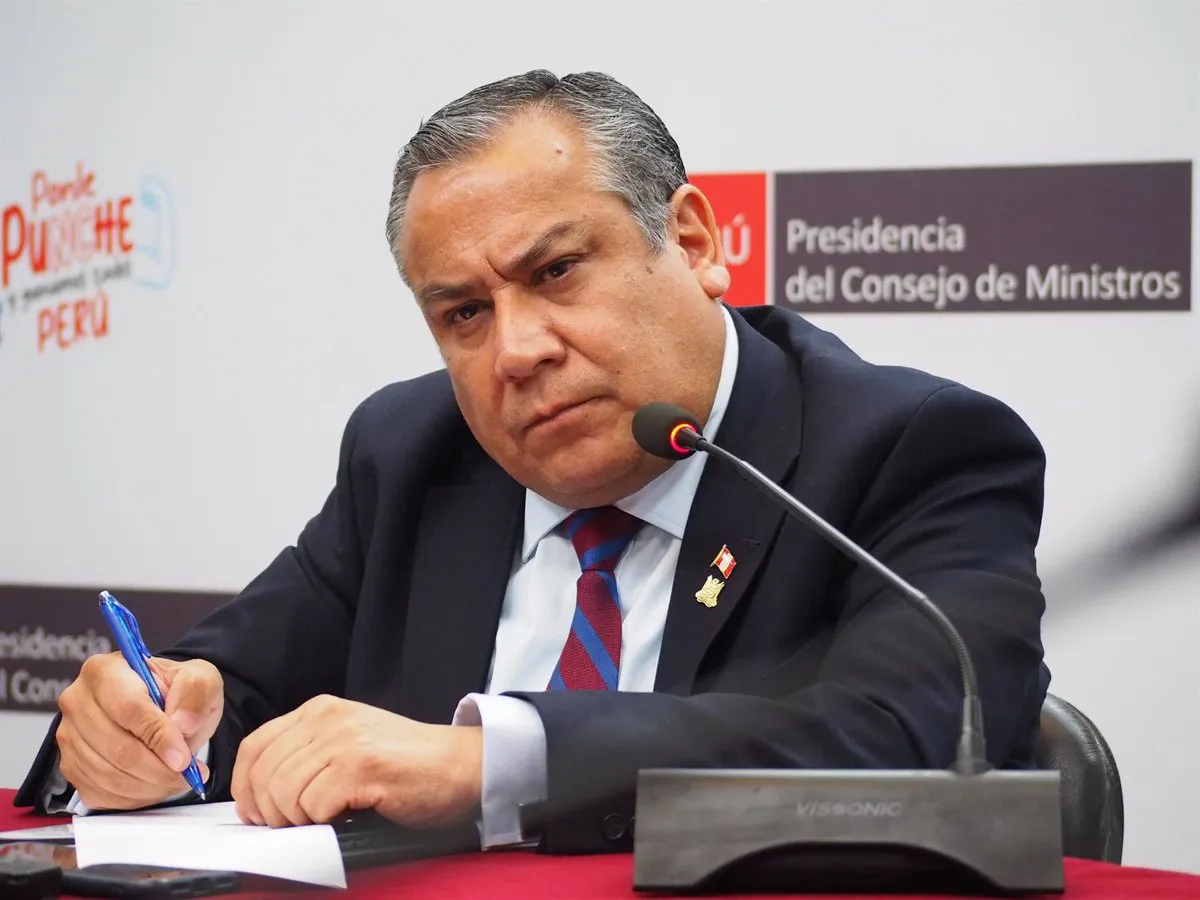 El Congreso de Perú aprueba interpelar al primer ministro por la crisis de seguridad y la corrupción de Boluarte