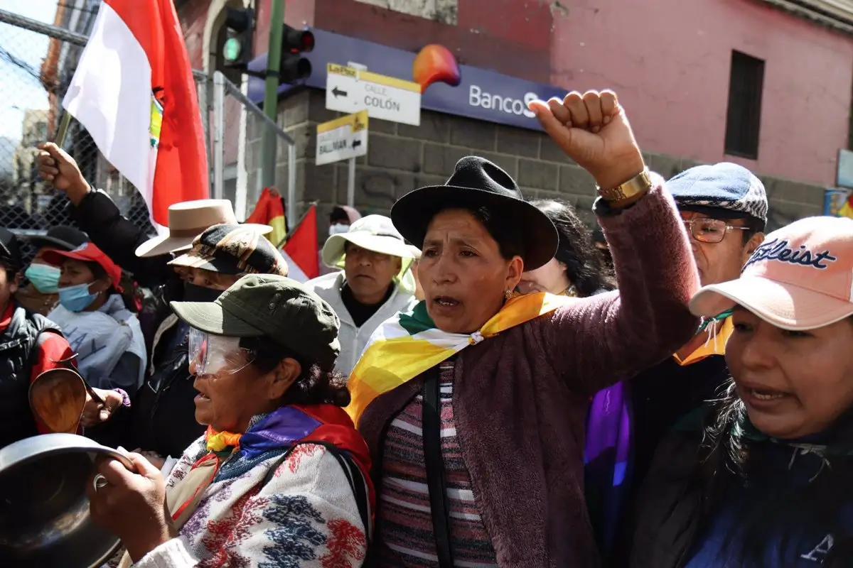El Gobierno de Bolivia amenaza con recurrir al Ejército para garantizar la celebración de elecciones en agosto