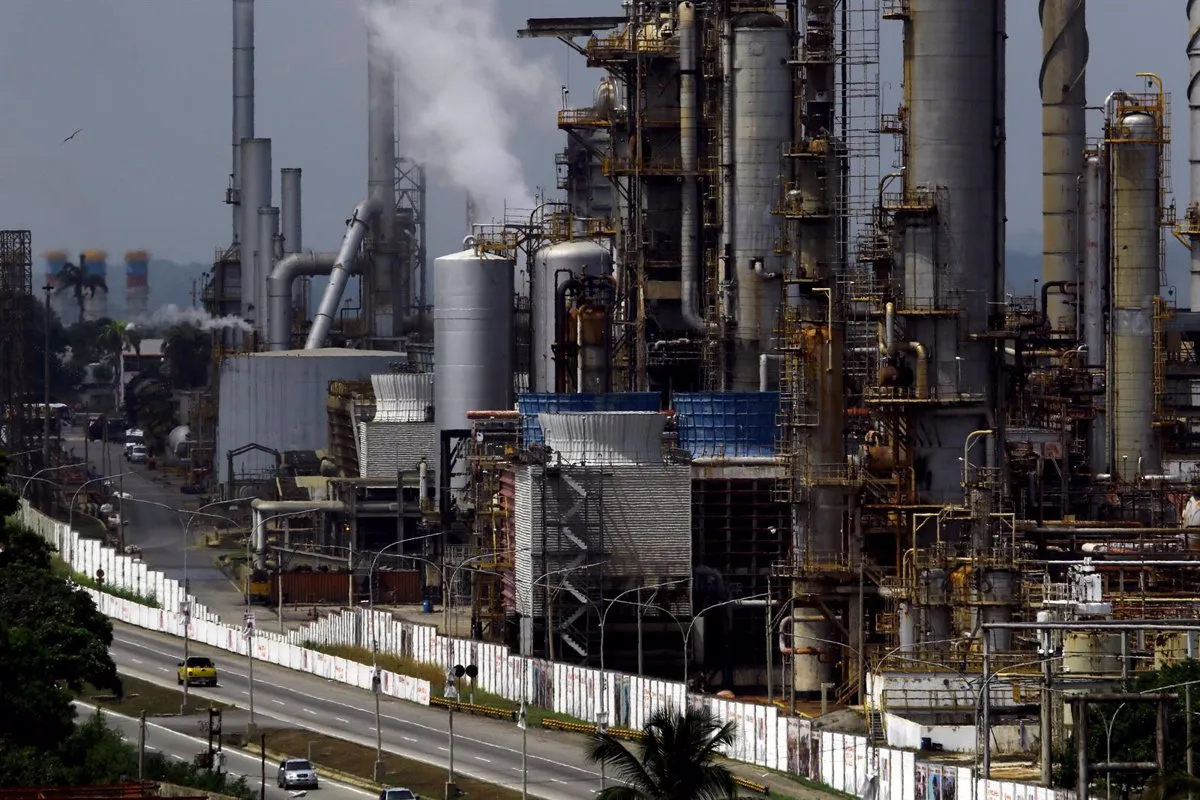 Venezuela anuncia un plan para su independencia energética ante la salida de Chevron prevista para abril