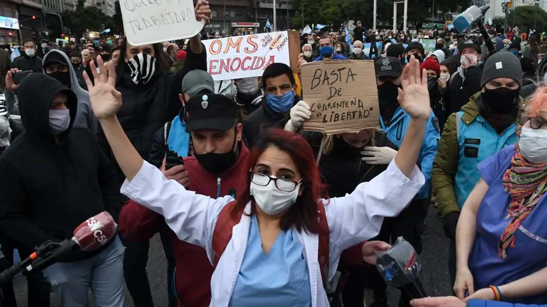 Argentina le pide perdón a los médicos por no haber evitado una marcha anti cuarentena
