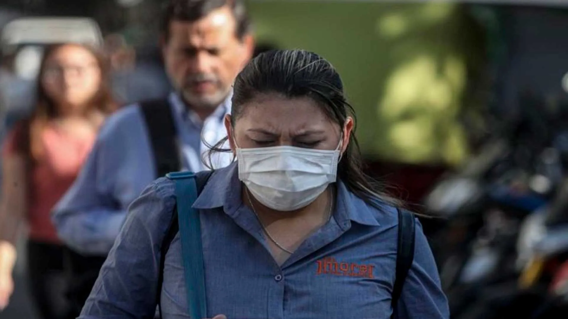 Bolivia supera los 100 mil casos de coronavirus en medio de un sistema de salud colapsado