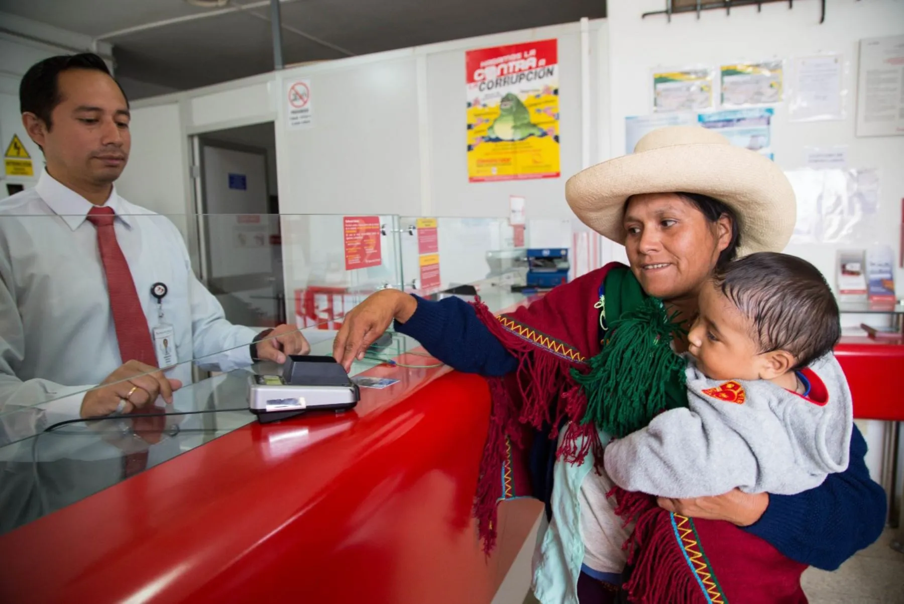 Bono de S/ 380 será entregado como máximo el lunes, señala Vizcarra