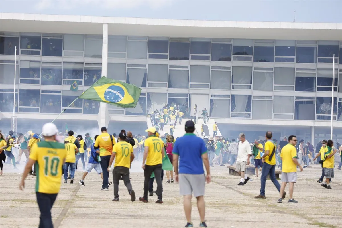 Brasil cree probable que Argentina extradite a decenas de huidos por los ataques de 2023