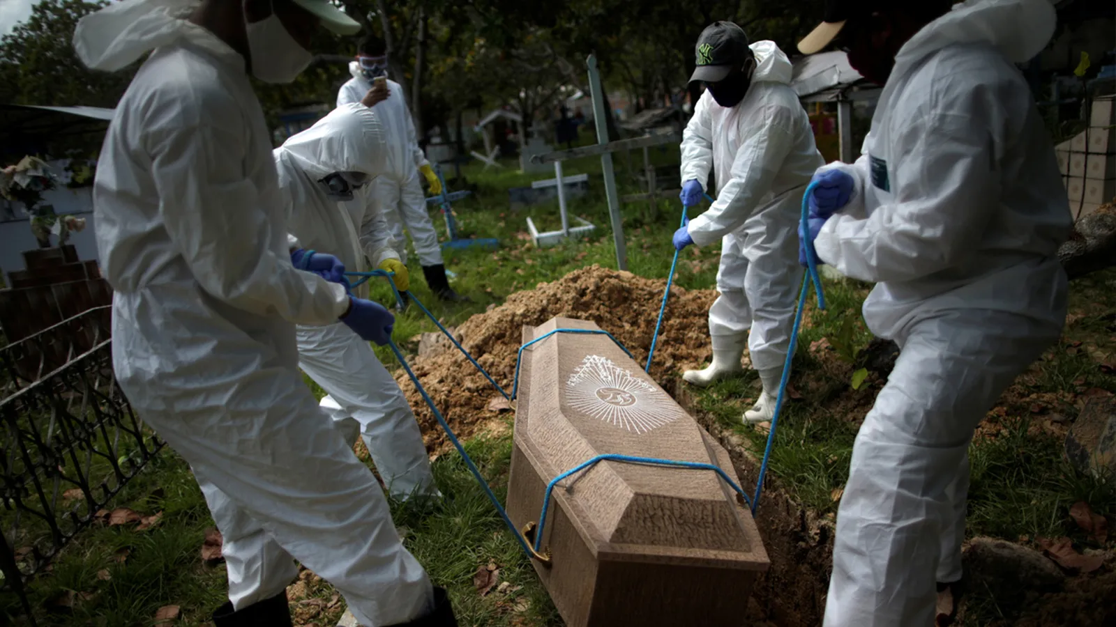 Brasil oculta cifras reales de muertes y contagios de coronavirus