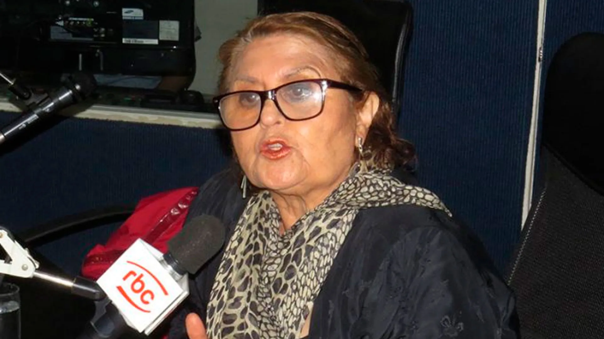 Carmen González: “Keiko no tiene congresistas, sino lacayos”