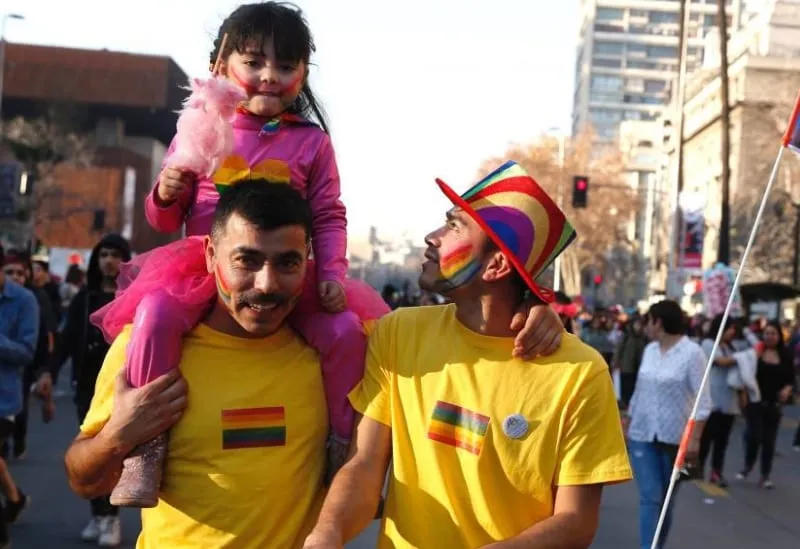 Cámara de Diputados de Chile aprueba la adopción de parejas del mismo sexo