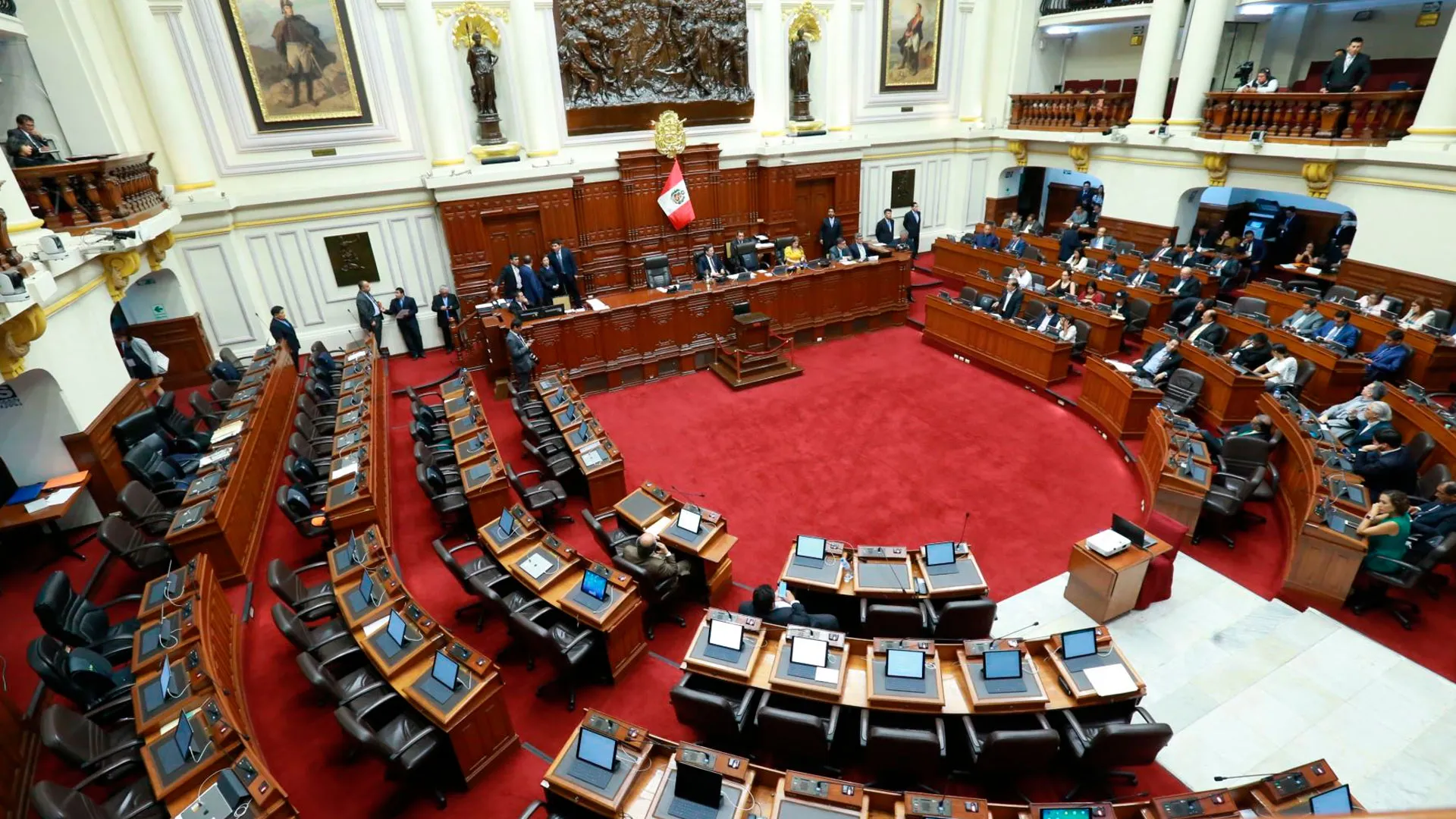 Congresistas deben hacer público su voto y no delegarlo a los portavoces de las bancadas