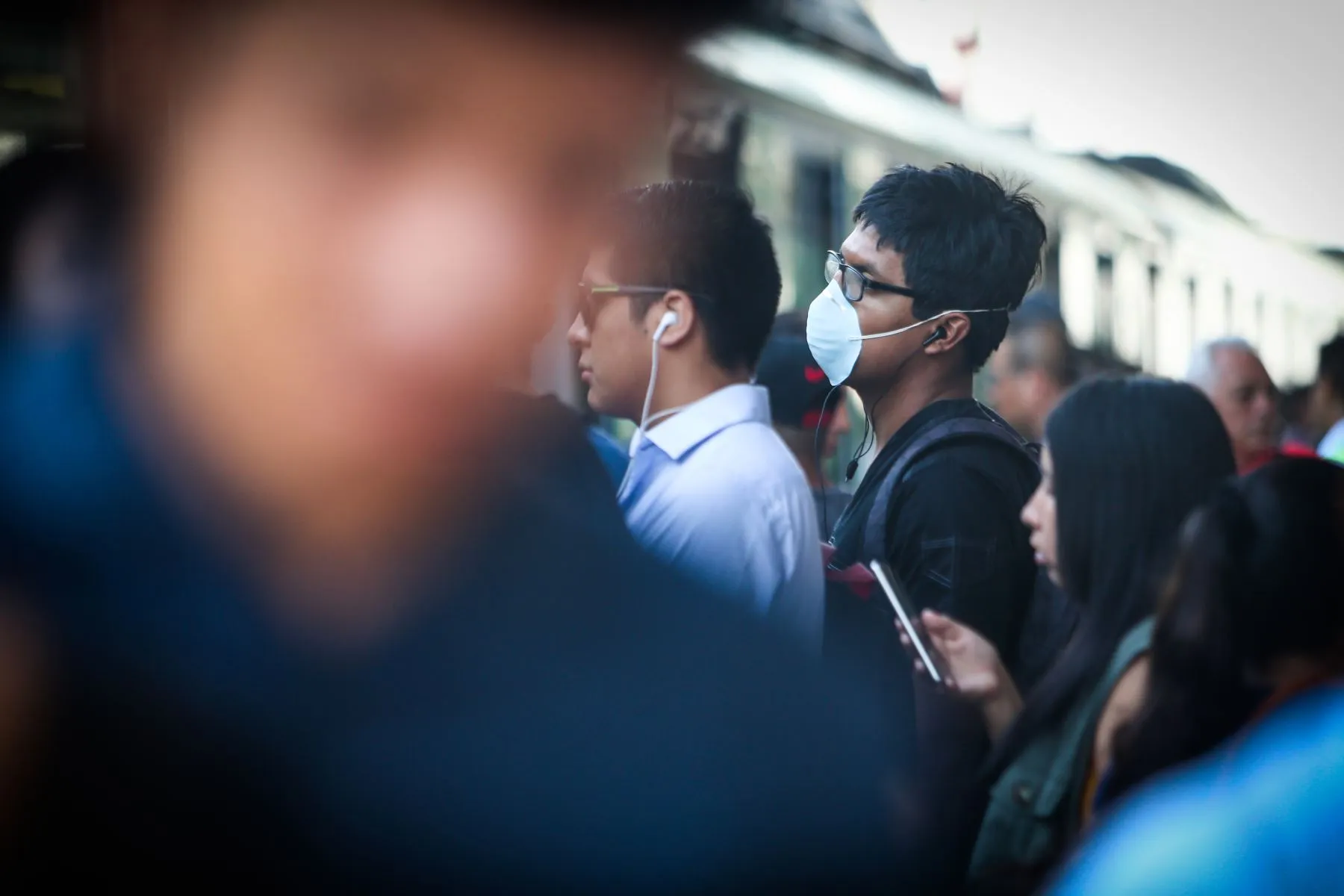 Estado de emergencia nacional regirá desde las 00:00 horas del lunes