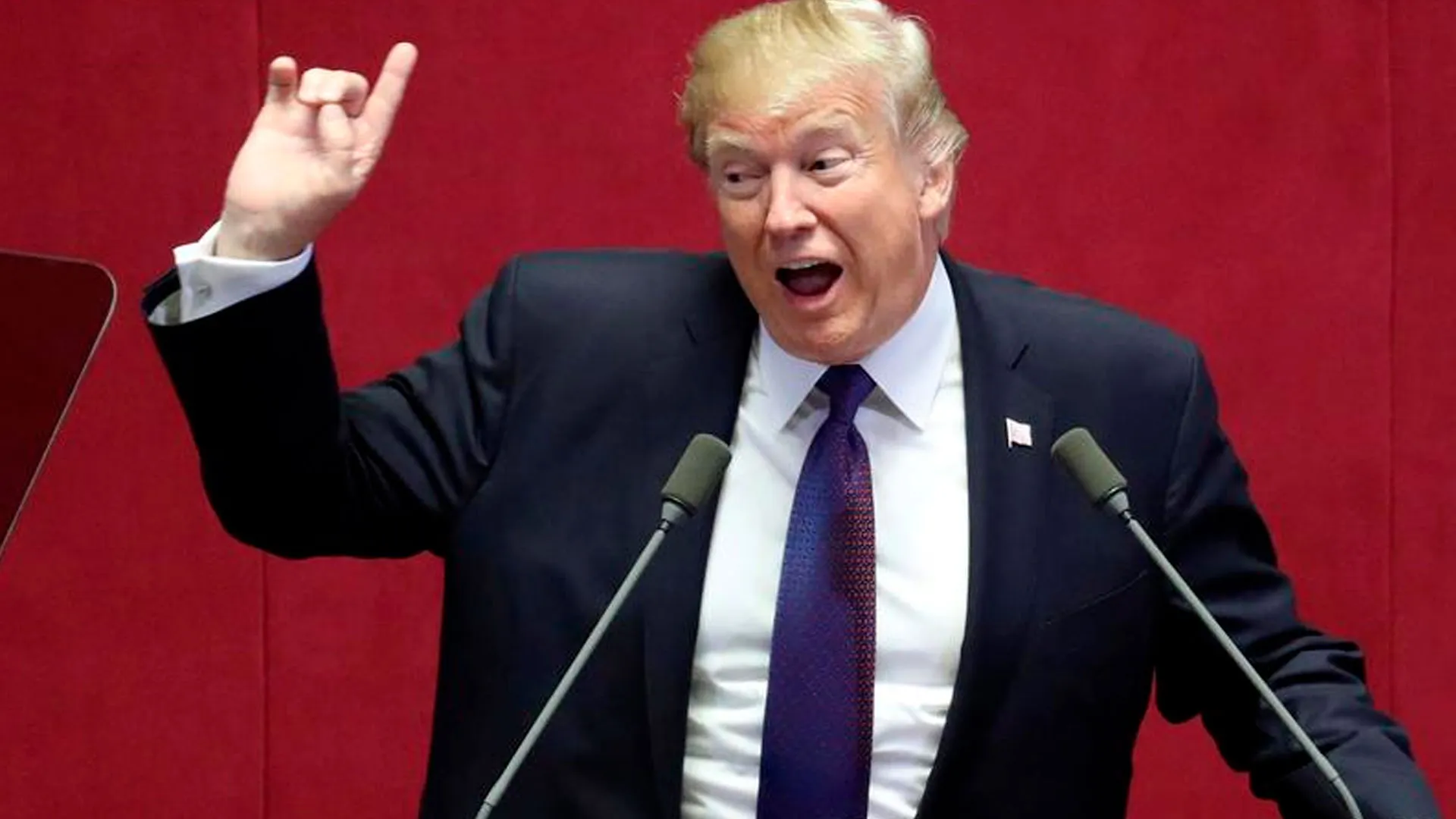 Donald Trump lanzó una dura advertencia contra Apple