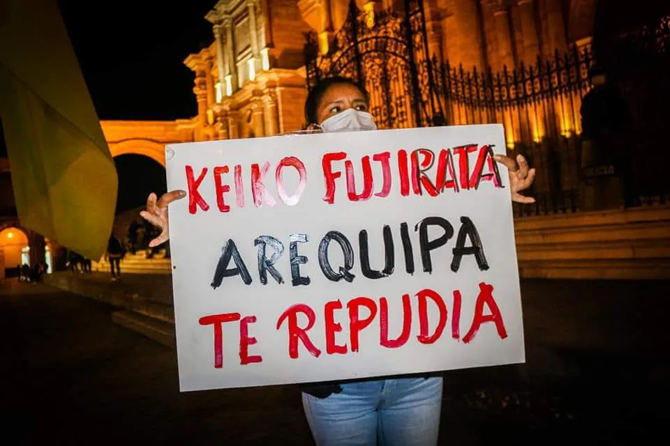 Cusco, Lima, Trujillo, Arequipa y más regiones salen a las calles le decirle NO a Keiko