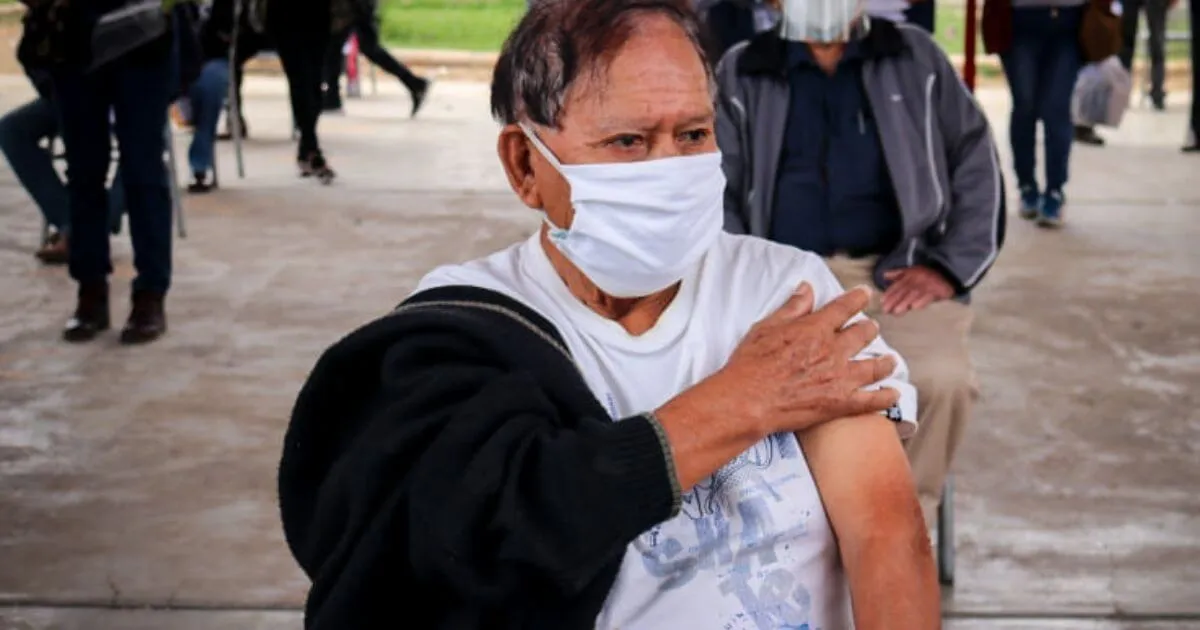 El mejor regalo de cumpleaños de mi abuela fue la vacunación de mi abuelo