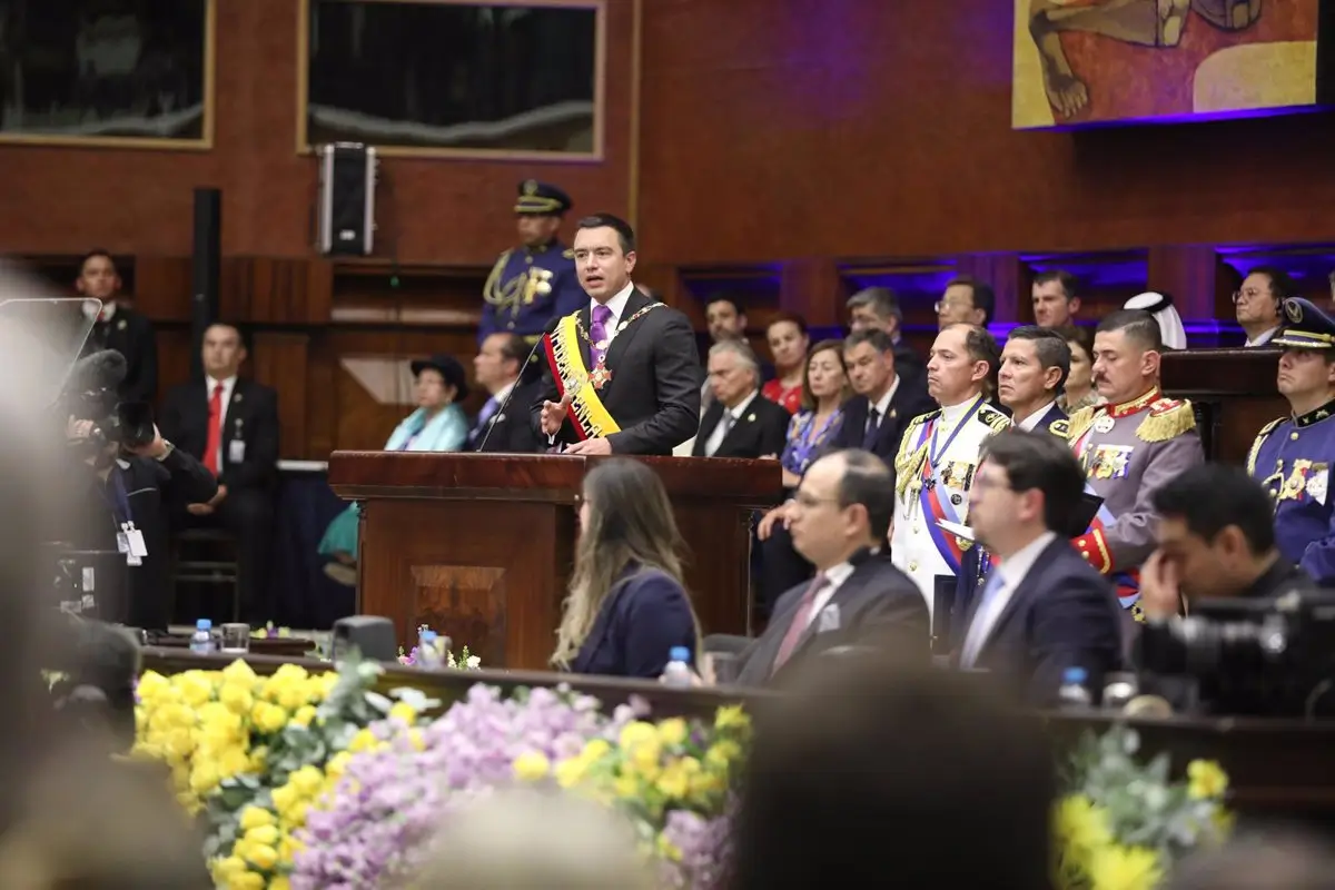 El Parlamento de Ecuador aprueba la propuesta de Noboa de permitir bases militares extranjeras en el país