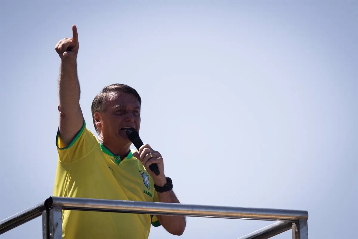 El TSE de Brasil anula una de las condenas de inhabilitación contra Bolsonaro