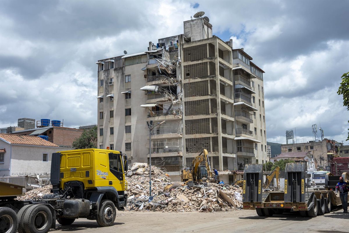 Japón refuerza su despliegue de equipos técnicos en Venezuela para hacer frente al doble terremoto
