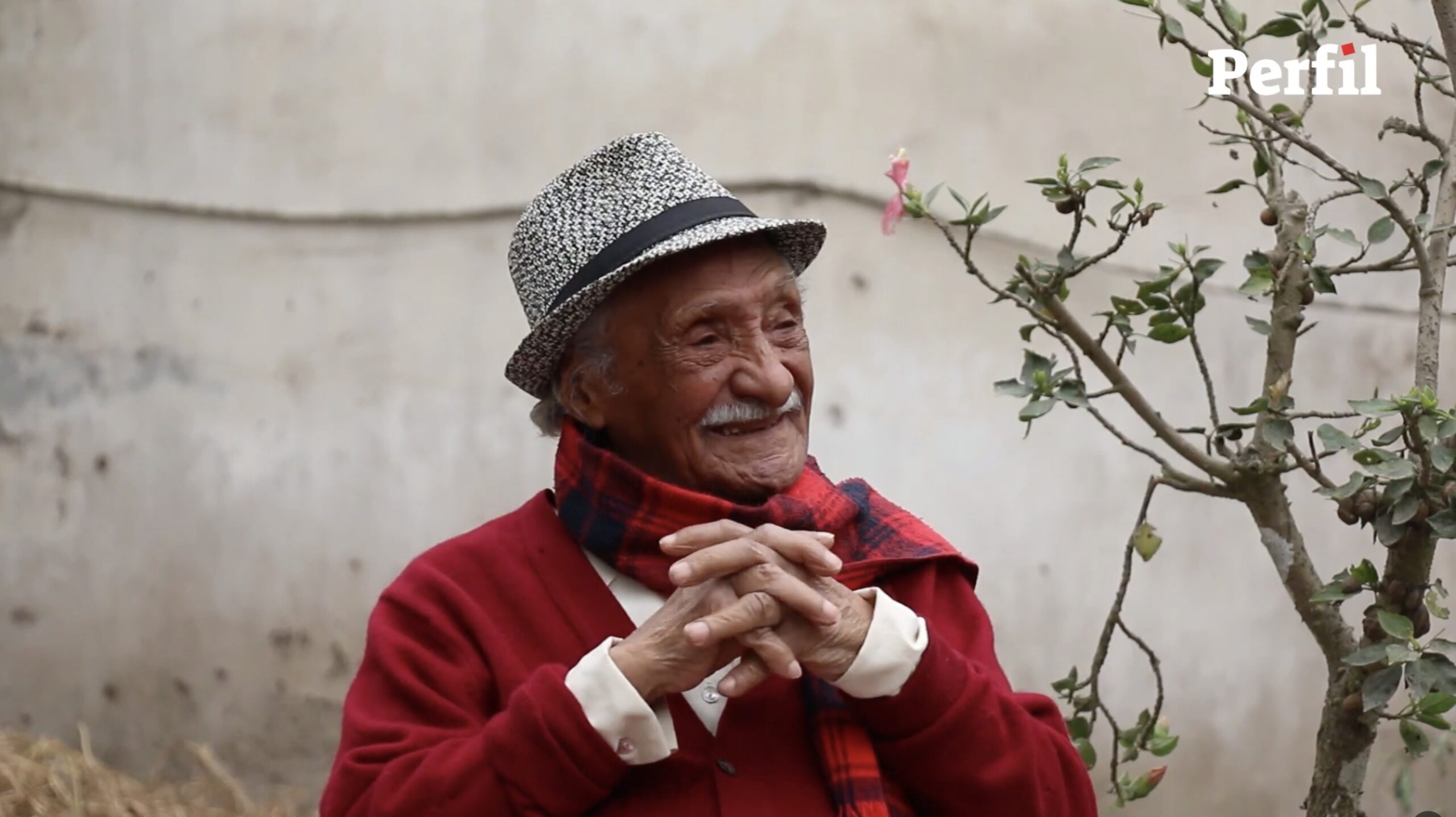 Falleció el maestro Leoncio Bueno, poeta obrero y referente de la literatura comprometida 11 Falleció el maestro Leoncio Bueno, poeta obrero y referente de la literatura comprometida