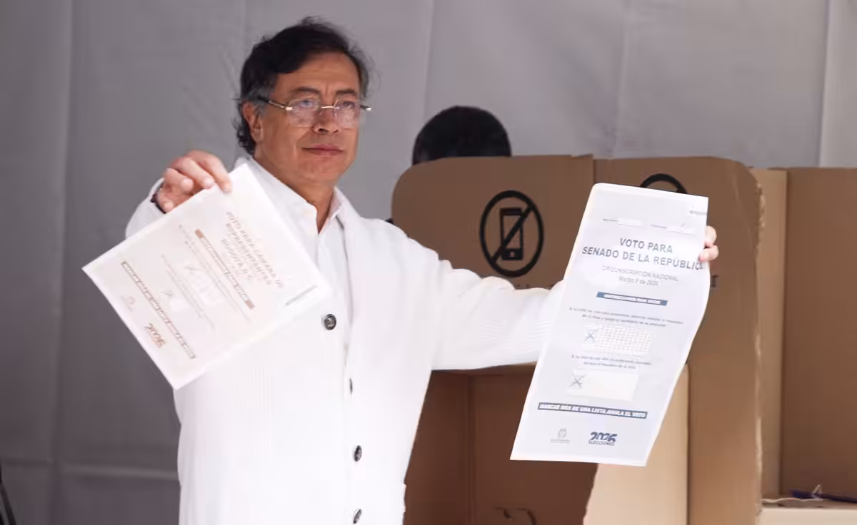 Petro afirma tener pruebas de fraude electoral con modificaciones del censo y de las mesas de votación 7 Petro afirma tener pruebas de fraude electoral con modificaciones del censo y de las mesas de votación