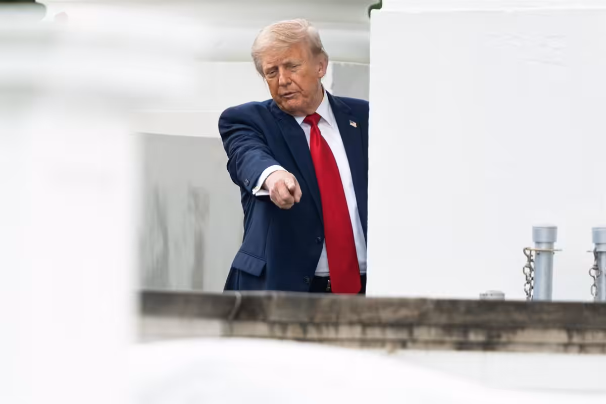 Trump felicita a De la Espriella y le traslada su “total” respaldo de cara a la segunda vuelta presidencial en Colombia
