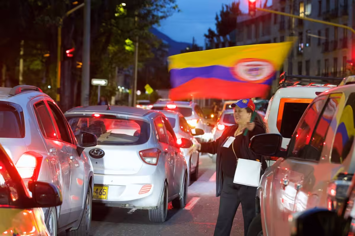 La misión de observación de la UE en Colombia avala una primera vuelta electoral "transparente" 6 La misión de observación de la UE en Colombia avala una primera vuelta electoral “transparente”
