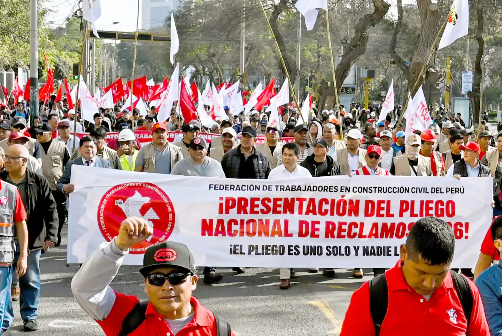 Más de 400 mil obreros se movilizarán en Perú por aumentos salariales y mejores condiciones laborales