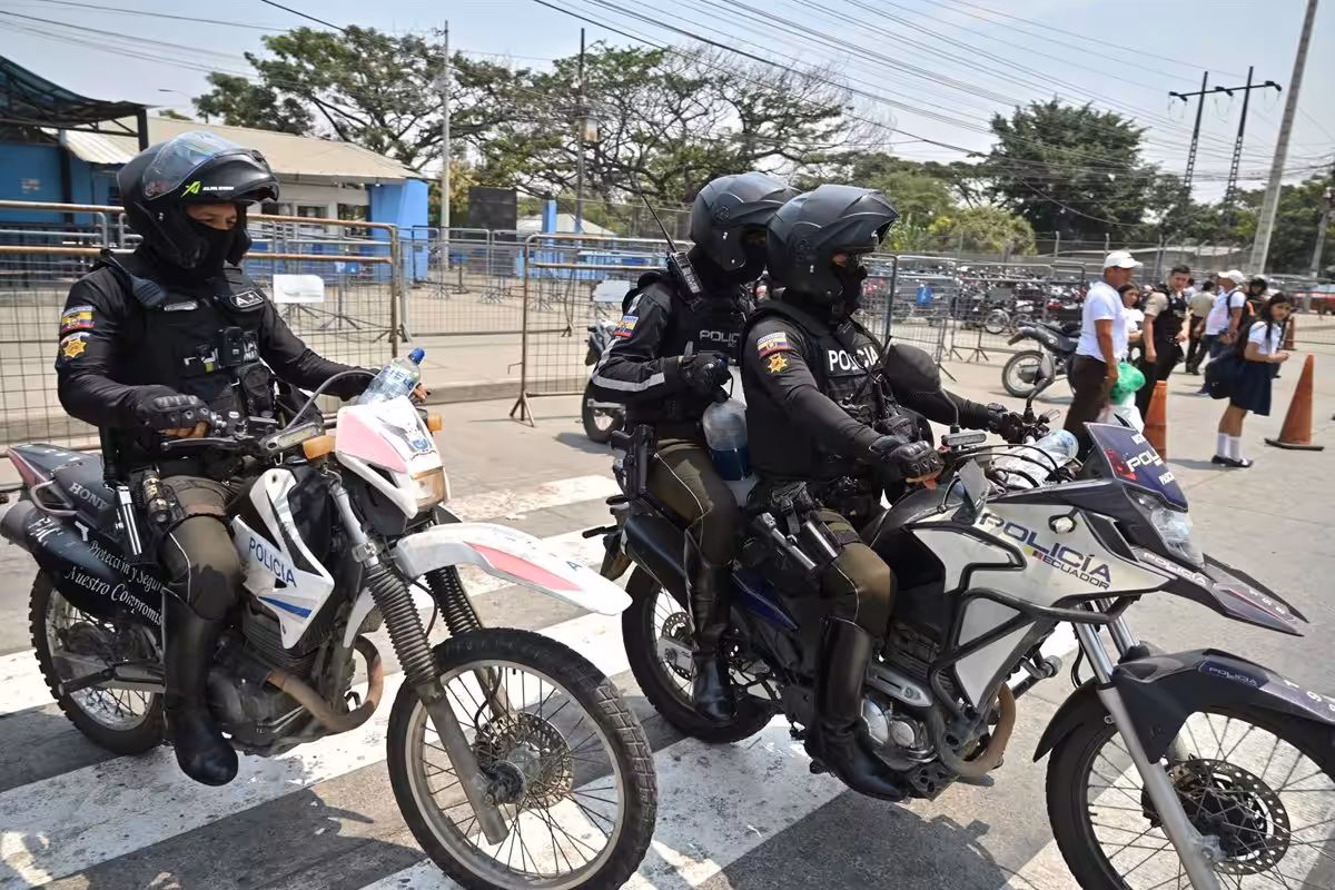 La Policía ecuatoriana detiene al alcalde opositor de Esmeraldas por sospechas de lavado de dinero