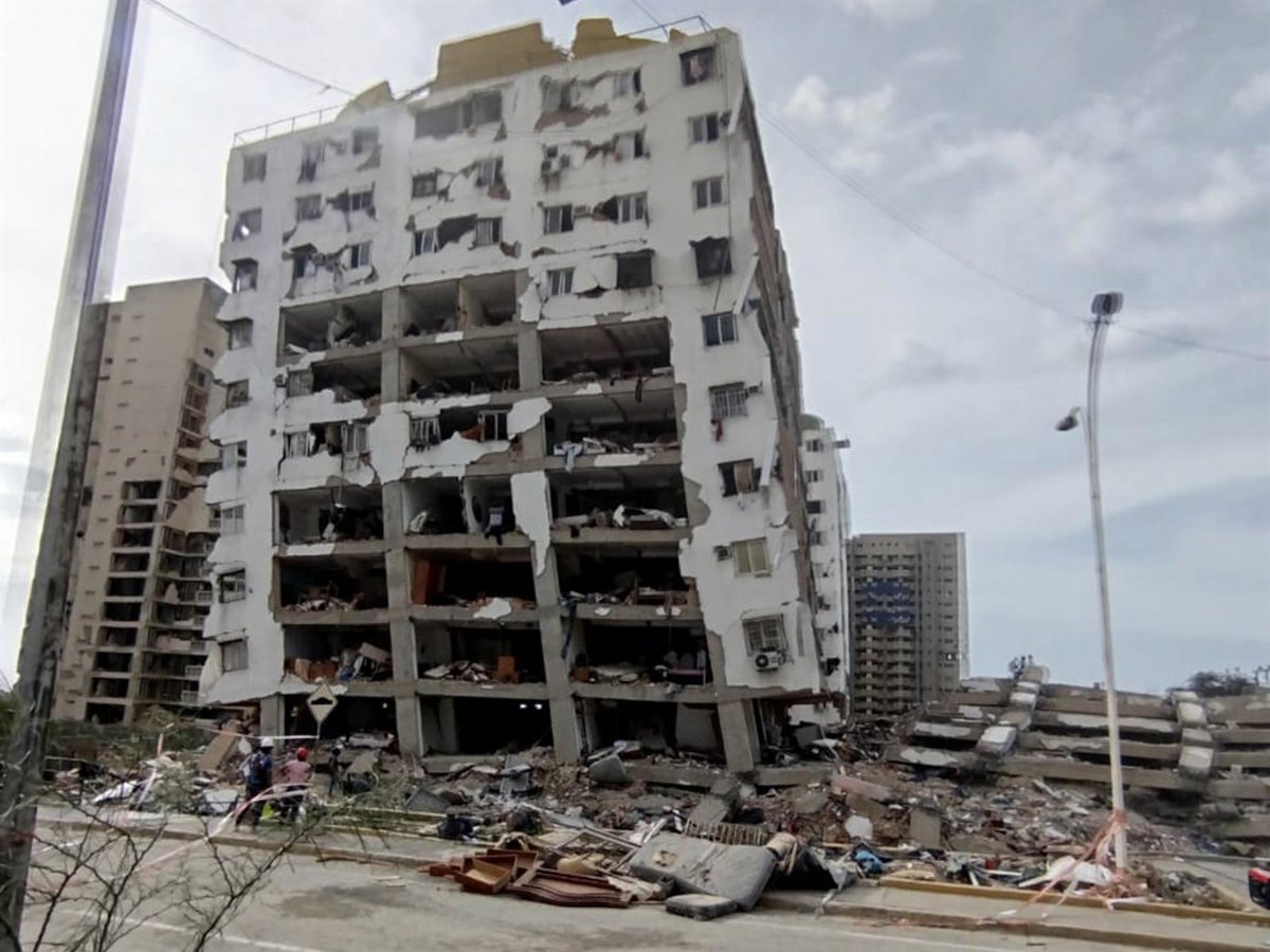 Aumentan a más de 2.600 los muertos por los terremotos en Venezuela 15 Aumentan a más de 2.600 los muertos por los terremotos en Venezuela