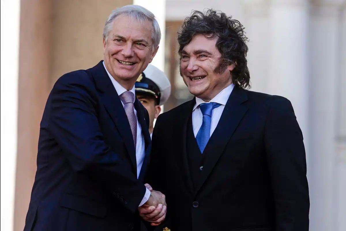 Kast traslada a Milei el respaldo de Chile a los “legítimos derechos de soberanía” de Argentina sobre las Malvinas
