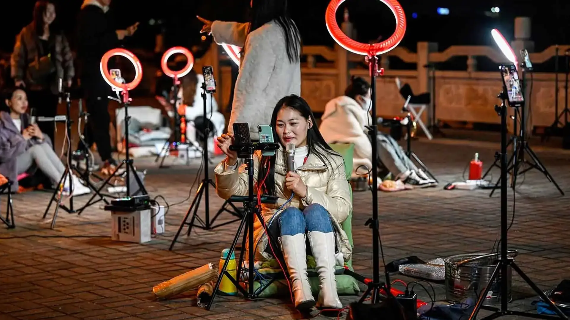 ¿Tienes título? En China será obligatorio para publicar sobre medicina, economía o derecho 7 ¿Tienes título? En China será obligatorio para publicar sobre medicina, economía o derecho