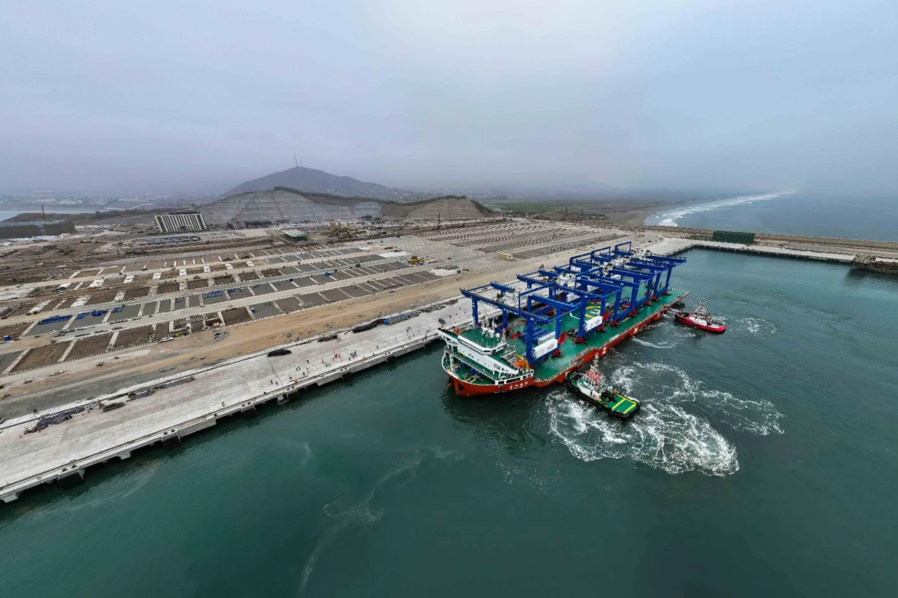 Perú 2025: Deterioro social y cambio de perspectiva