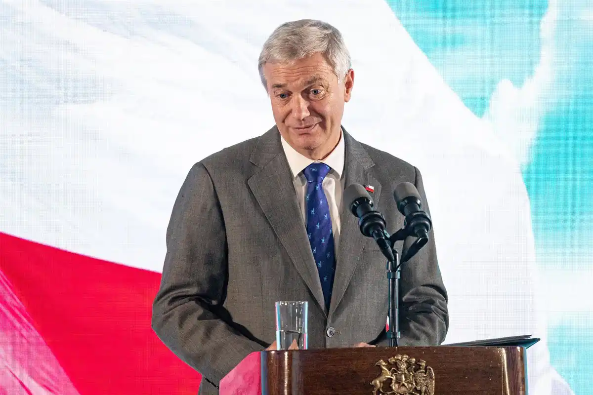 Chile presenta su Ley de Presupuestos para 2027, con un endeudamiento de hasta 25.000 millones de dólares
