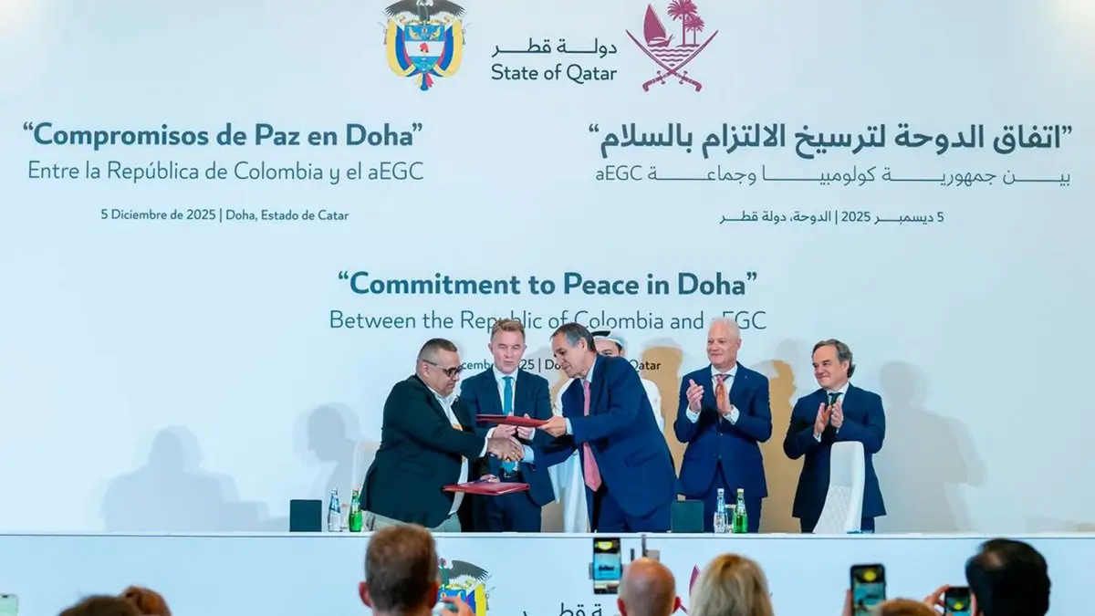 El Gobierno de Colombia y el Clan del Golfo acuerdan en Doha crear tres zonas de ubicación temporal de combatientes 6 El Gobierno de Colombia y el Clan del Golfo acuerdan en Doha crear tres zonas de ubicación temporal de combatientes