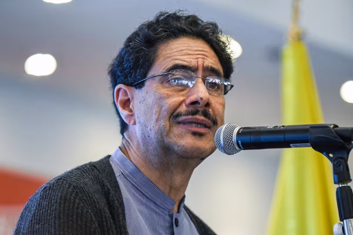 El candidato presidencial colombiano Iván Cepeda se reúne por segunda vez con Sheinbaum en México