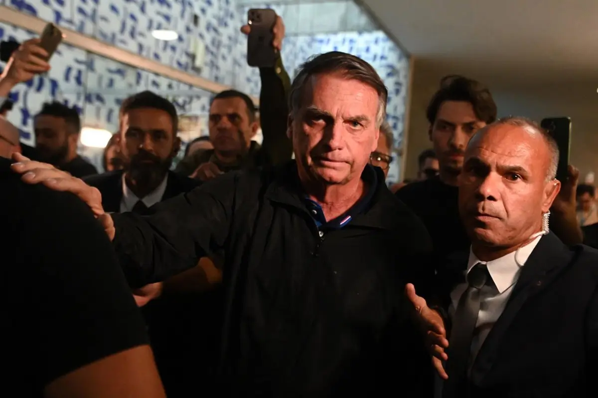 La defensa de Bolsonaro recurre el arresto domiciliario y niega el incumplimiento de las medidas cautelares