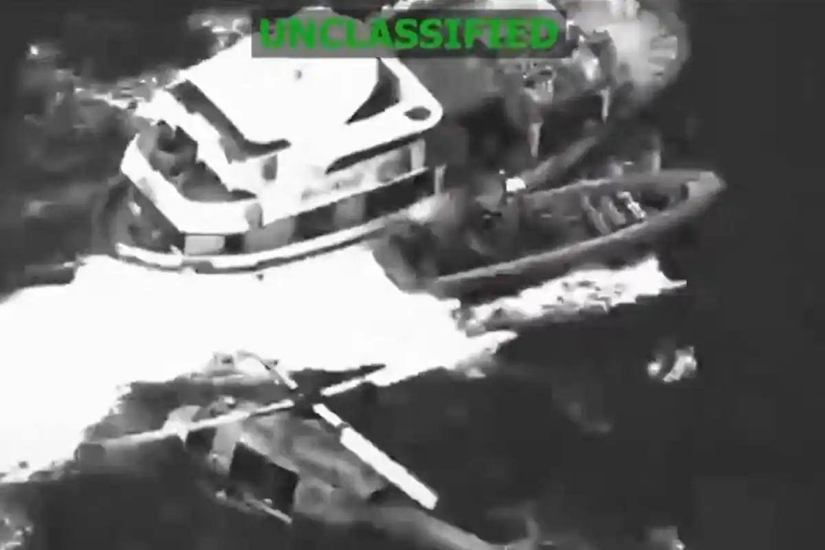 Militares de EEUU interceptan otra embarcación cerca de las costas de Ecuador 2 Militares de EEUU interceptan otra embarcación cerca de las costas de Ecuador