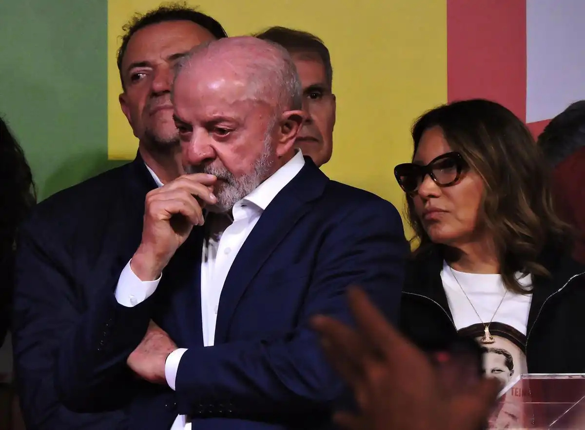 El desgaste de la gestión Lula y la falta de un relevo claro debilitan a la izquierda en Brasil