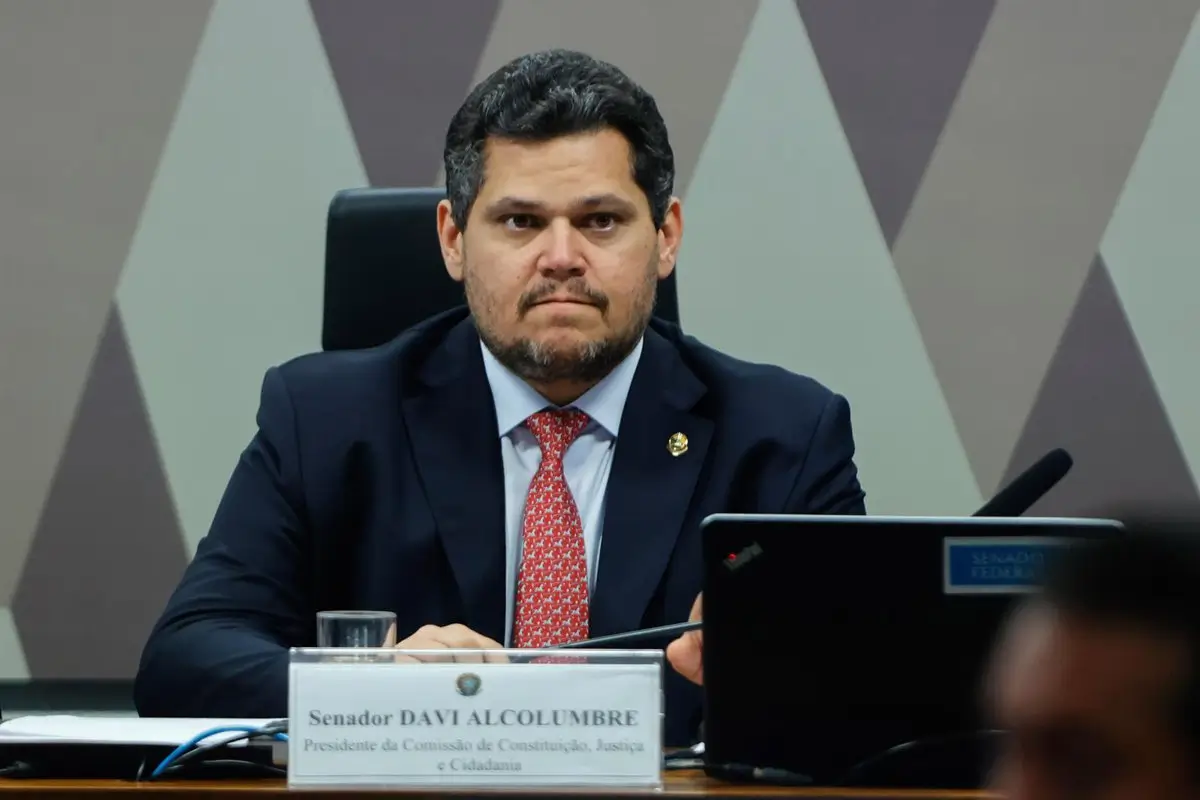 El presidente del Senado brasileño se niega a someter a votación la destitución del juez De Moraes