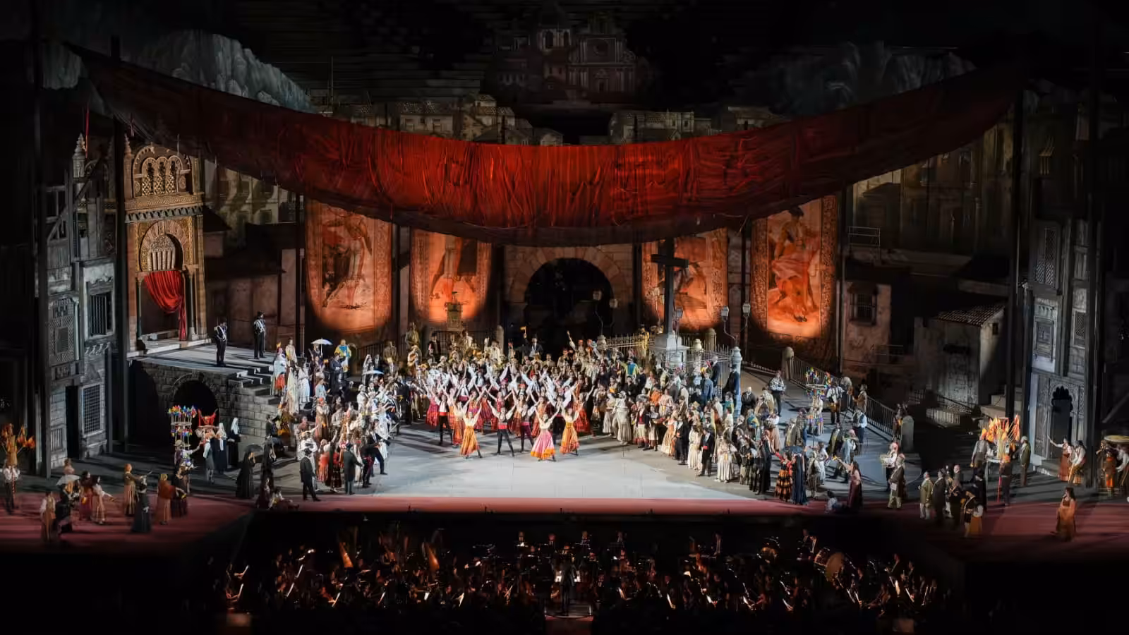 Carmen conquista la Arena di Verona en su 102º Festival de Ópera 6 Carmen conquista la Arena di Verona en su 102º Festival de Ópera