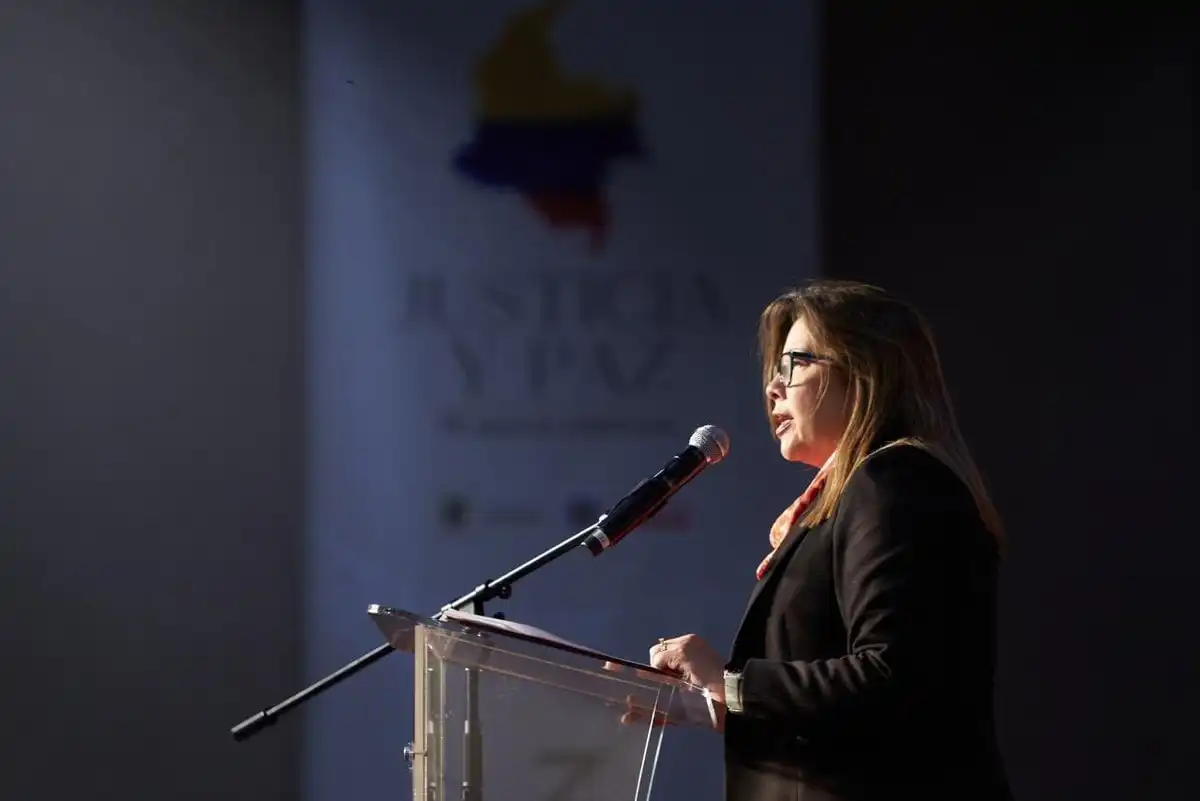 La Fiscalía de Colombia reactiva las órdenes de captura contra siete representantes del frente Comuneros del Sur del ELN