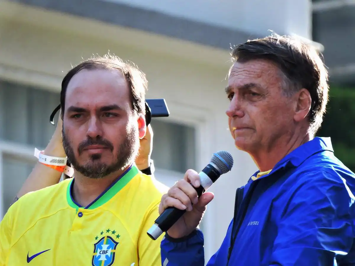El Supremo de Brasil emite una orden de arresto contra Eduardo Bolsonaro, condenado por coacción a la justicia 1 El Supremo de Brasil emite una orden de arresto contra Eduardo Bolsonaro, condenado por coacción a la justicia
