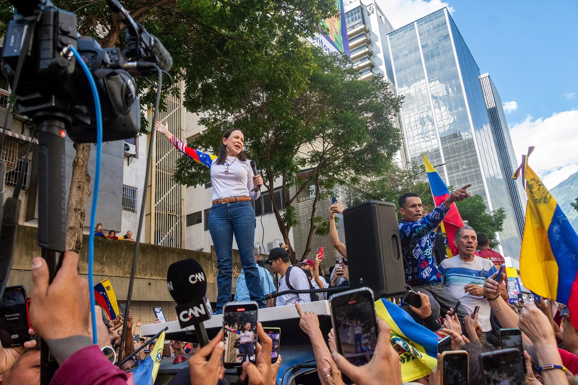 El Gobierno de Venezuela acusa a Machado de orquestar una operación de “falso positivo” con su arresto