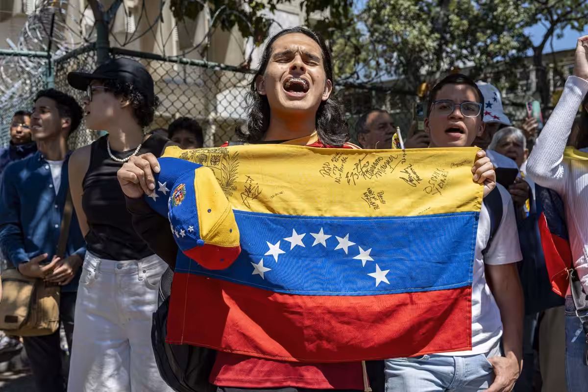 Venezuela excarcela al último preso político adolescente