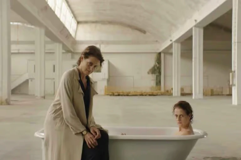 Paolo Marinou-Blanco presenta "Soñando con Leones", el filme iberoamericano que aborda la eutanasia con humor