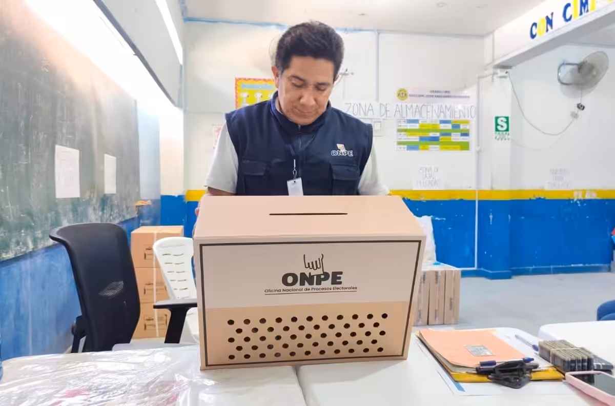 Comienza la votación para las elecciones generales de Perú 1 Comienza la votación para las elecciones generales de Perú